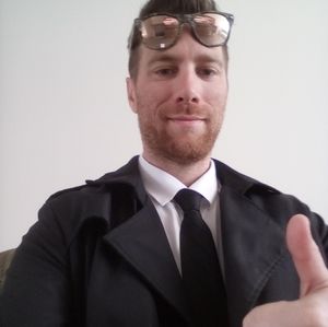 Meet your Posher, Adam